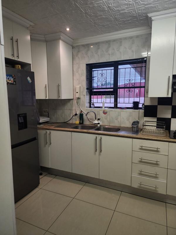5 Bedroom Property for Sale in Malabar Eastern Cape